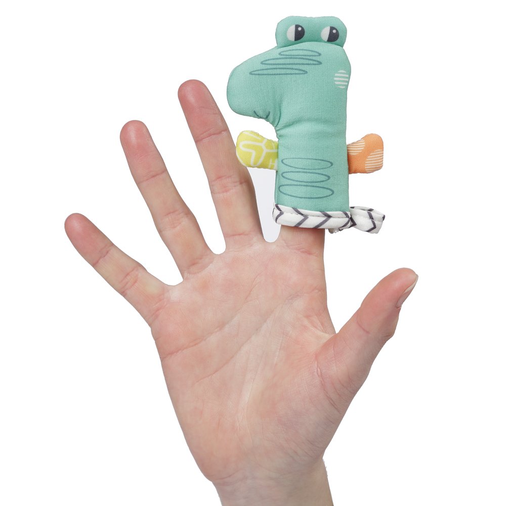 050127e-1.jpg Bath boat with finger puppet
