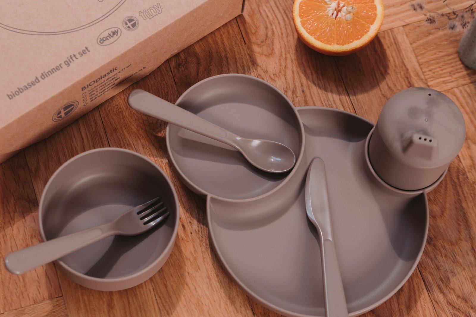 6200_tiny_3-scaled-1-1.jpg TINY BIOBASED DINNER GIFT SET - MOCCA